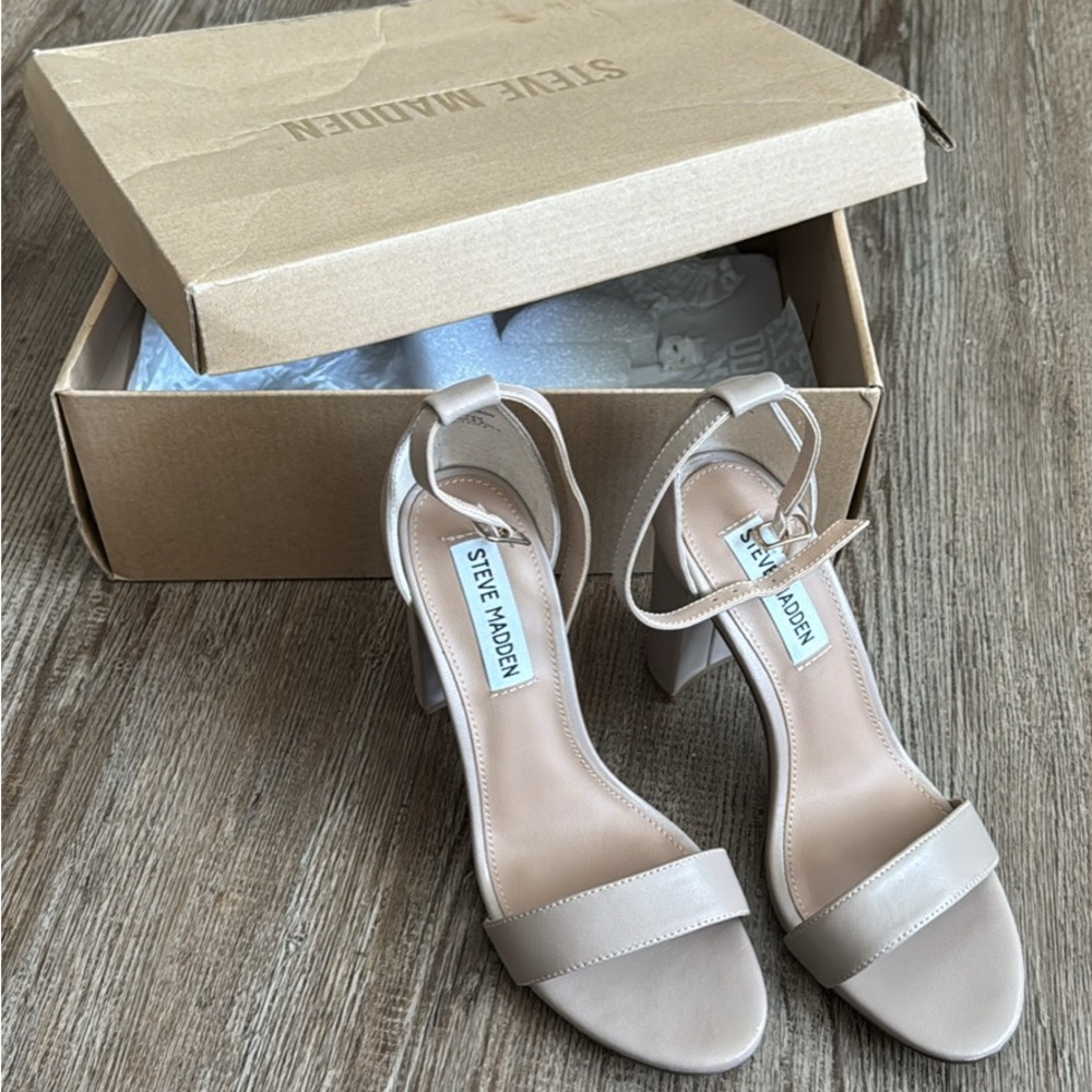 Steve Madden Carrson Blush Leather Heel - Size 7 - NWT